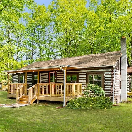 Modernized Log Cabin W Hot Tub Fire Pit & Views Berkeley Springs Exterior photo