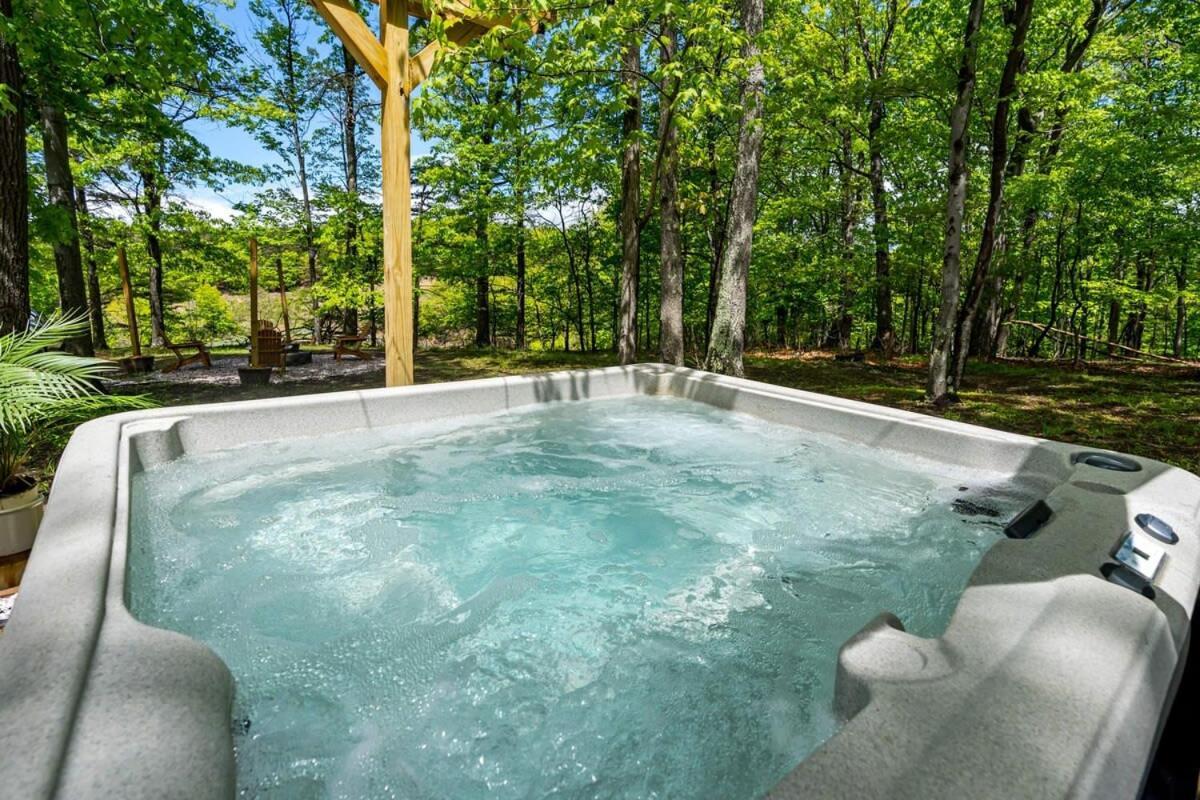 Modernized Log W Hot Tub Fire Pit & Views * Berkeley Springs